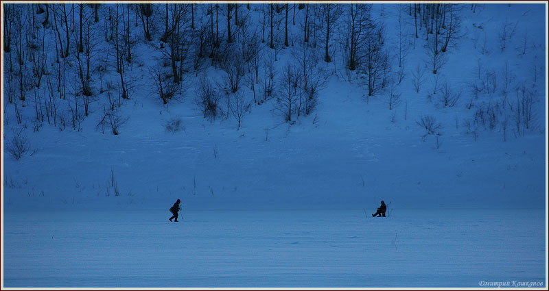 Зимний пейзаж. Рыбаки на льду Оки. Зимняя рабалка. Подледный лов