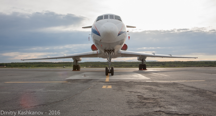 Самолет Ту-134 в аэропорту Нижнего Новгорода. Фото