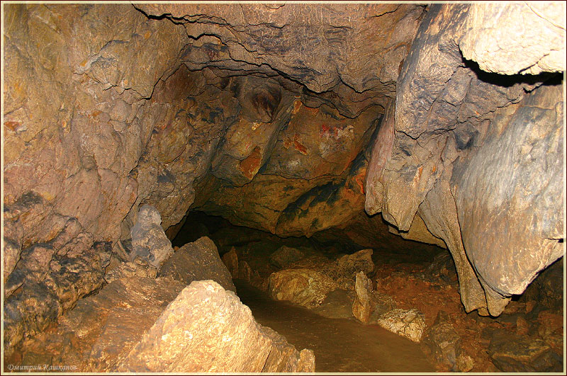Подземная река. Красная пещера в Крыму. Фото пещер